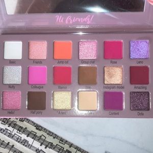 Smokey Glow x Midas Cosmetics Palette